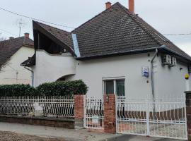 Éva Vendégház, guest house in Kaposvár