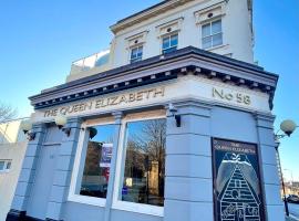 Queen Elizabeth Hostel, Hotel in London