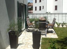 Apartments Eva, khách sạn ở Malinska