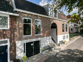 Molepôlle 7 - Stadslogementen Franeker, hotell i Franeker