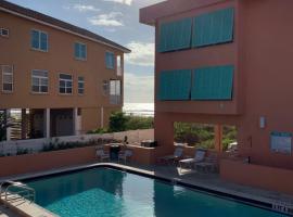 Coquina Beach Club 109, apartment in Bradenton Beach