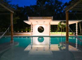 Hotel Holistika Tulum, hotel com banheiras de hidromassagem em Tulum