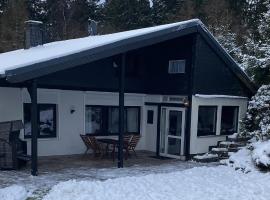 Sch&ouml;nwald Waldchalet am Musenberg，Stryck的木屋