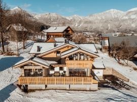 Bergkristall, hotel near Hornspitz Express II, Gosau