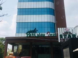 Hotel ParkwayInn, hotel v destinaci Kelambākkam