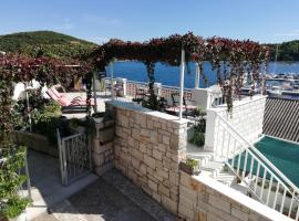 Shell Bay Apartments, hotel en Korčula