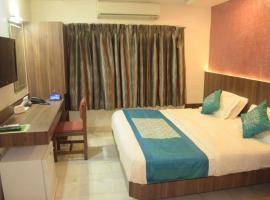 Hotel Balwas, hotel in Surat