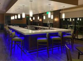 HOLIDAY INN, 10120 S FEDERAL HWY, PORT SAINT LUCIE, FL, 34952-5644، فندق في Walton