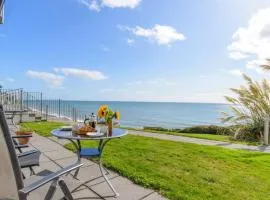 Beach Retreat - Mount Brioni