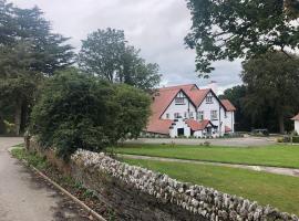 Bramble Cottage - Sleeps 5 with FREE WiFi, villa in Cardigan