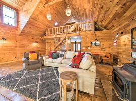 Rangeley Retreat Cabin-Style Home Lake Access, hotel in Rangeley