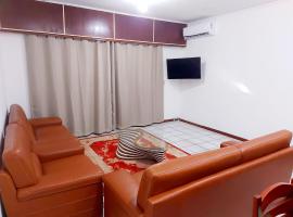 Superbe Studio dans un immeuble de haut standing，杜阿拉的附設泳池的飯店