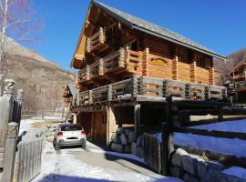 Chalet Les Pins Blancs, hotel en Allos