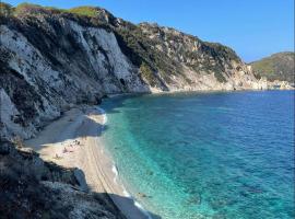 Mare Fuori, hotell sihtkohas Portoferraio huviväärsuse Portoferraio parvlaevasadam lähedal