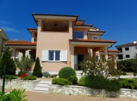 Apartment in Premantura with terrace, air conditioning, WiFi, washing machine 3352-27