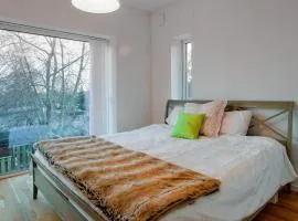 townhouse on Arlanda Stockholm metro line - easy checkin