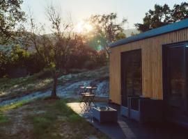 Casa d' Além Turismo e Natureza - Refúgio do Valouto, aldeamento turístico em Torneiro