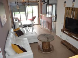 Dúplex con encanto en Ribadumia, incluye garaje, appartement in Pontevedra