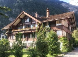 CityChalet historic, hotel v destinaci Interlaken