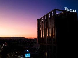 Becquer Hotel Guadalajara, hotelli kohteessa Guadalajara lähellä maamerkkiä Passport Office