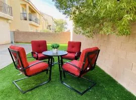 comfortable house/3 storynear airportcasino outlet