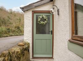 Camerton Hall Cottage, hotel in Workington