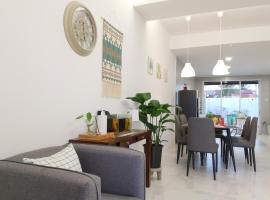 Merdeka One Homestay 8pax 4Rooms，詩巫的小屋