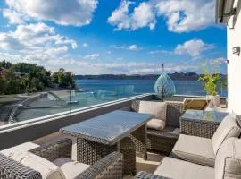 2 Bedroom Lovely Apartment In Omisalj