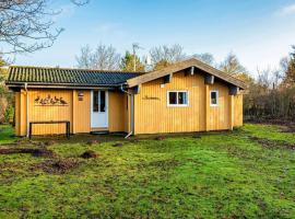 4 person holiday home in Skjern、レムの別荘