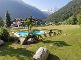 Appartamento condominio Ametista - La Thuile, hotel a La Thuile