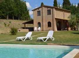Cottage with private swimming pool, hotel en Casetta