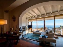 Casa Aricò & Shatulle Suites, spa hotel in Taormina