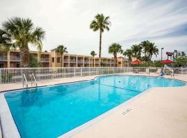 DAYS INN, 1608 N US HIGHWAY 1, ORMOND BEACH, FL, 32174-2525, ξενοδοχείο σε Ormond Beach