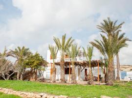 Palmhouses, cheap hotel in Afiartis