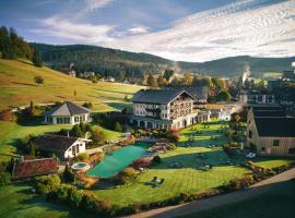 Wellness & Genuss Resort - Engel Obertal: Baiersbronn şehrinde bir otel