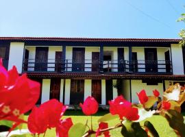 Suites PRISCO BEACH, hotel with parking in Cabo Frio