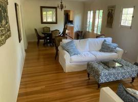 House, walking distance from Universal Studios, vacation rental in Los Angeles