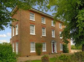 St Nicholas House, hotel with parking in Spalding