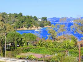 Tzaneria Apartments Skiathos, hotel v mestu Kanapitsa