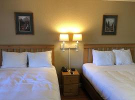 COLD CREEK INN, 724 N MT SHASTA BLVD, SHASTA, CA, 96067, hotel em Mount Shasta