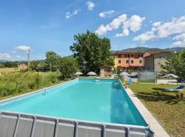 "La Casa di Carla", Lucca countryside, with private swimming pool and garden