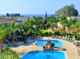 2 Bedroom Maisonette Mandria Paphos Cyprus, hotel near Paphos International Airport - PFO, 
