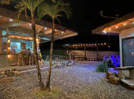 Cabañas Food Shack, hotel v destinaci Torio