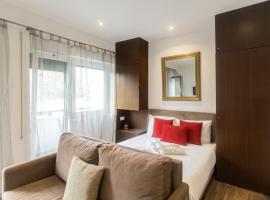 Almada Studios & Suites