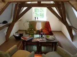 The Herring's Residence - Stylish Private Cottage with Breakfast in Historic Center - Adults-Only
