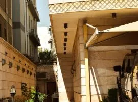 شقق وأجنحة التيوليب والروز وود الفاخرة