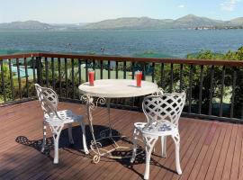 Marina Views Guesthouse, hotel in Hartbeespoort