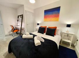 Bright & Cosy One Bedroom Apartment - Perfect base in Bishop's Stortford, hotel in Bishops Stortford