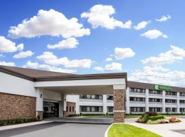 Holiday Inn - Long Island - ISLIP Arpt East, an IHG Hotel: Holtsville şehrinde bir otel