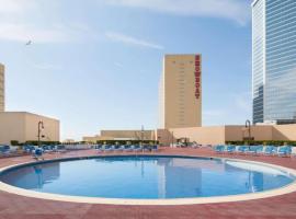 Historic Beachfront Suite CozySuites at Showboat, hotel with pools in Atlantic City